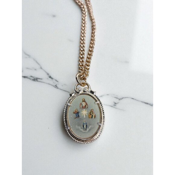 Vintage 1950s–1970s Sacred Heart Medal Necklace – 18" Gold-Tone Chain – Made in - Picture 5 of 8